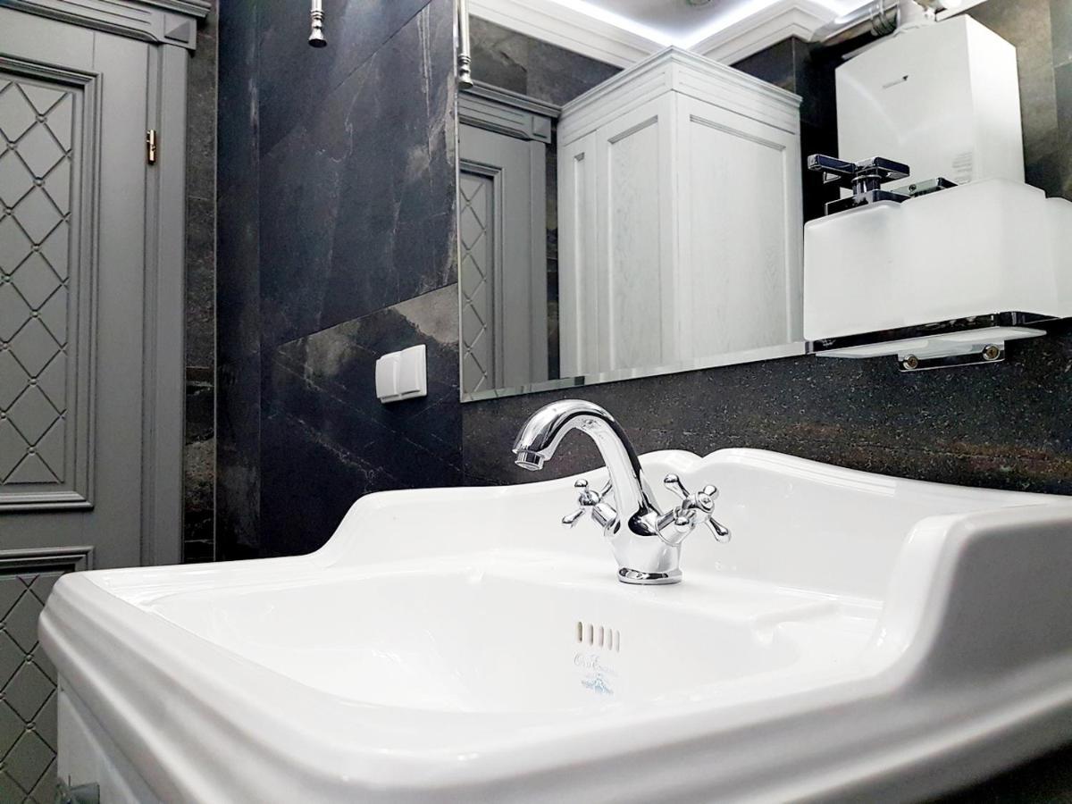 Apartament Old England Живець Екстер'єр фото