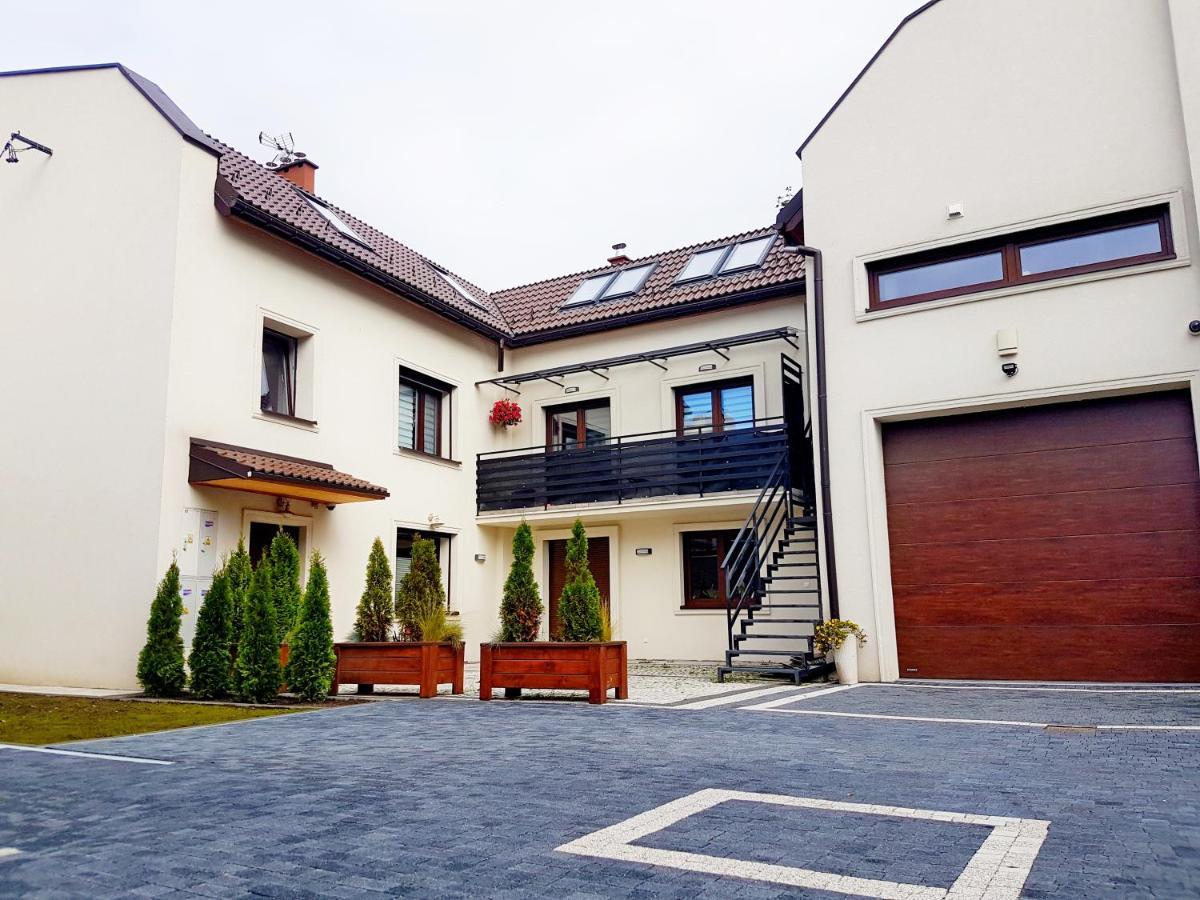 Apartament Old England Живець Екстер'єр фото